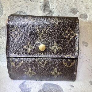 AUTHENTIC Louis Vuitton Monogram Wallet
